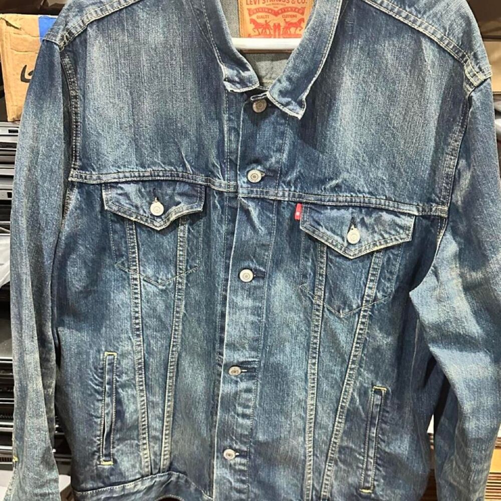 Levi-s Men's Blue and Navy Jacket